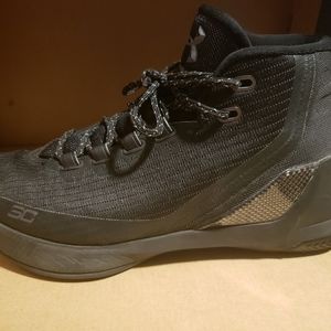 Curry 3.0 "Triple Black" (Size 7.5 M) *USED*
